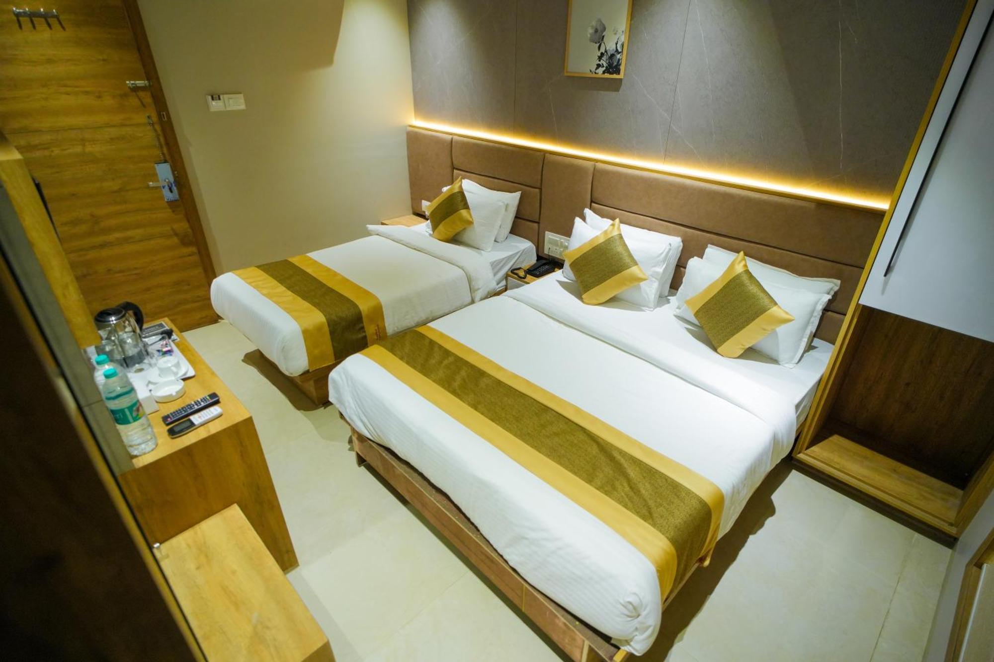 Hotel Skylink Hospitality Mahalaxmi 뭄바이 외부 사진