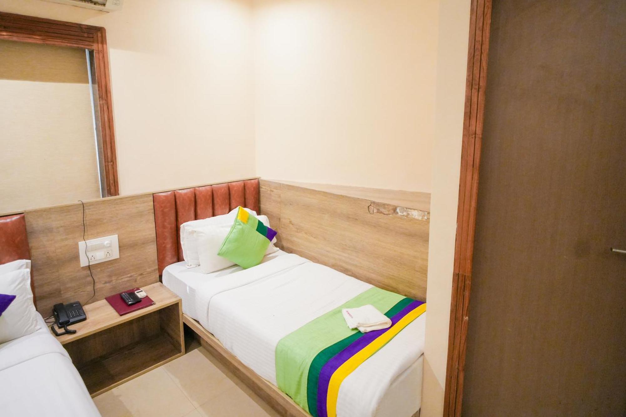 Hotel Skylink Hospitality Mahalaxmi 뭄바이 외부 사진