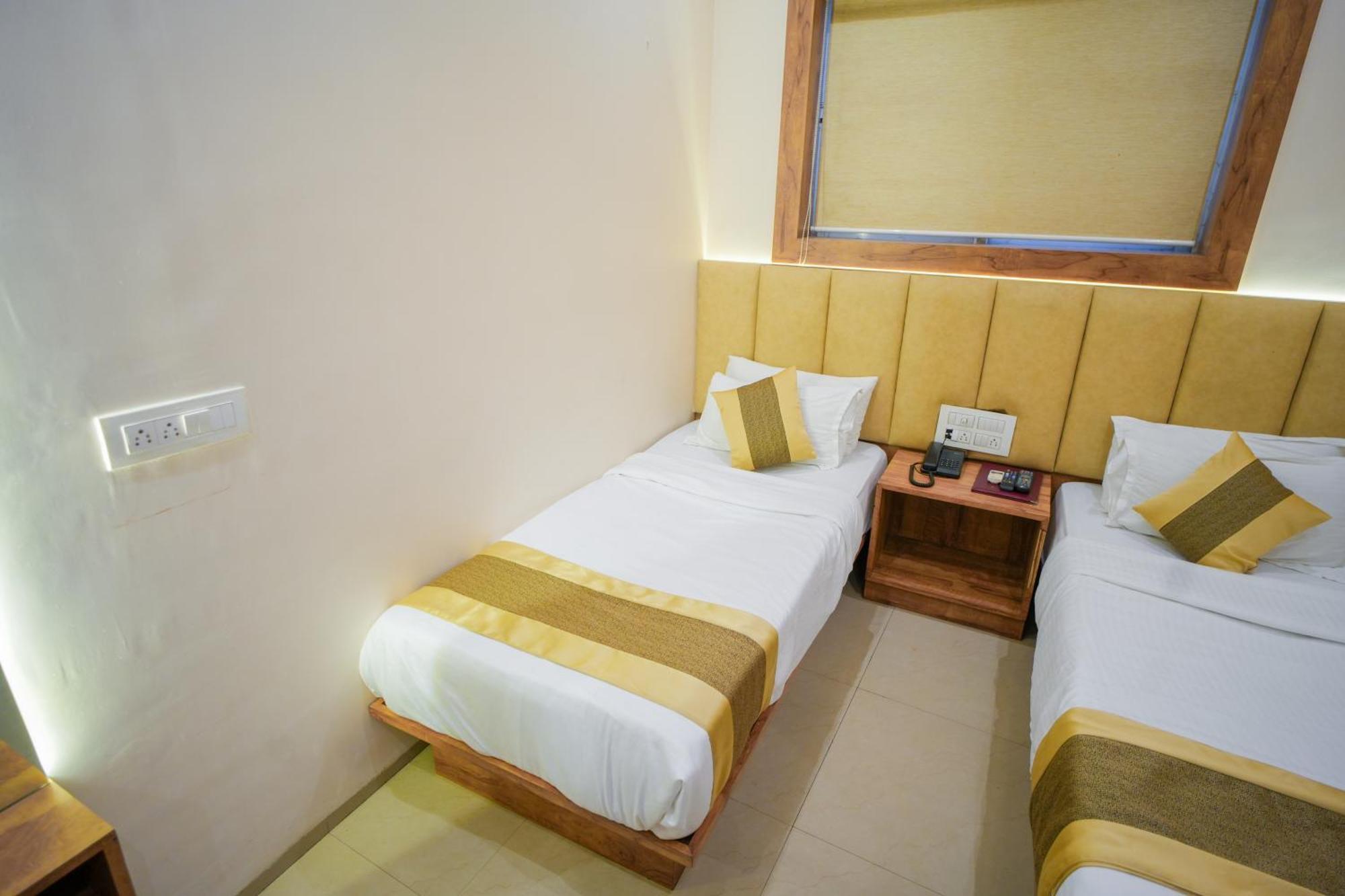 Hotel Skylink Hospitality Mahalaxmi 뭄바이 외부 사진