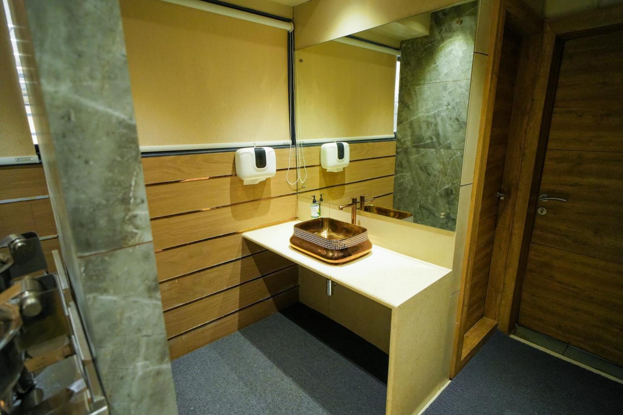 Hotel Skylink Hospitality Mahalaxmi 뭄바이 외부 사진