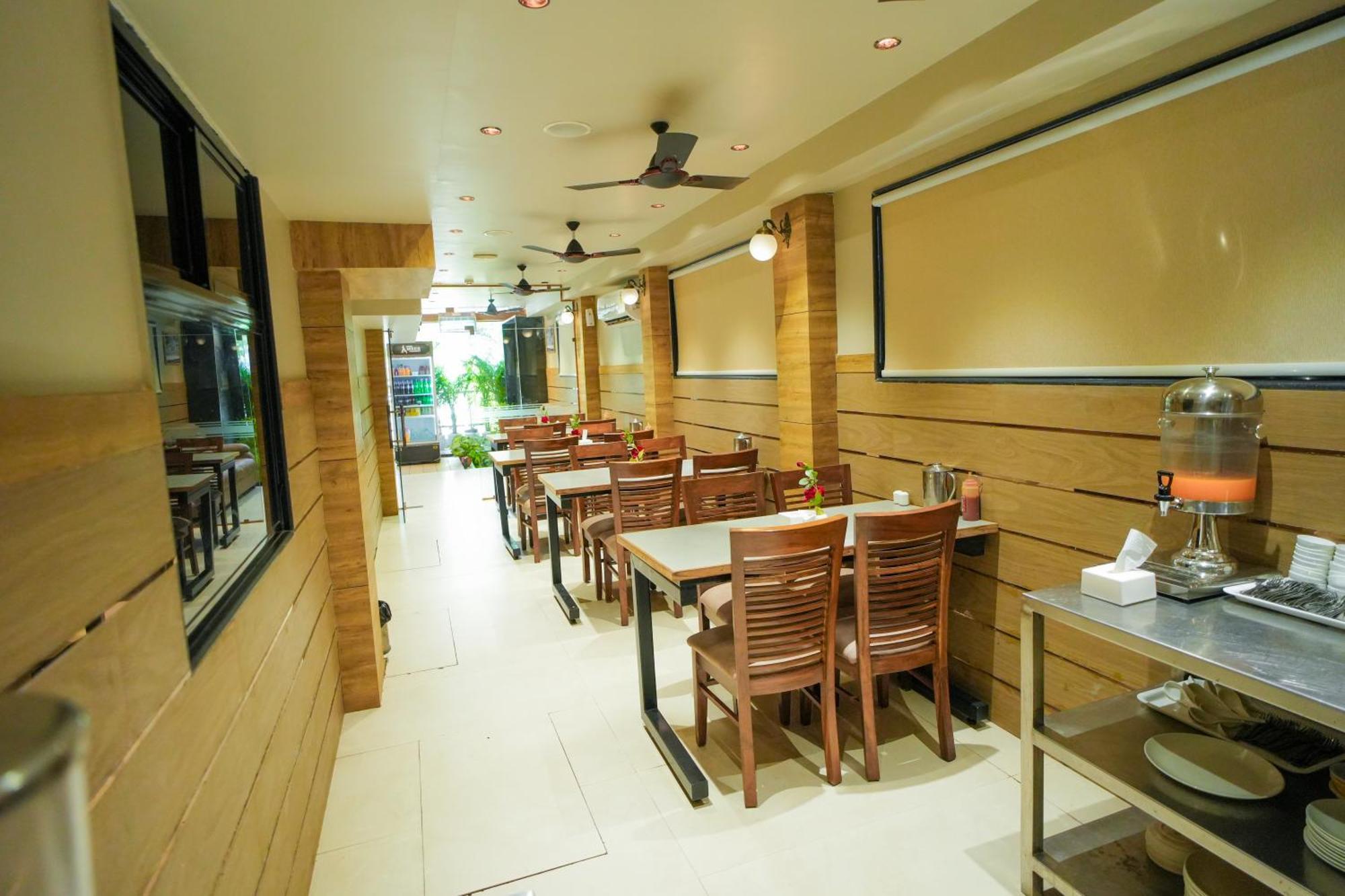Hotel Skylink Hospitality Mahalaxmi 뭄바이 외부 사진
