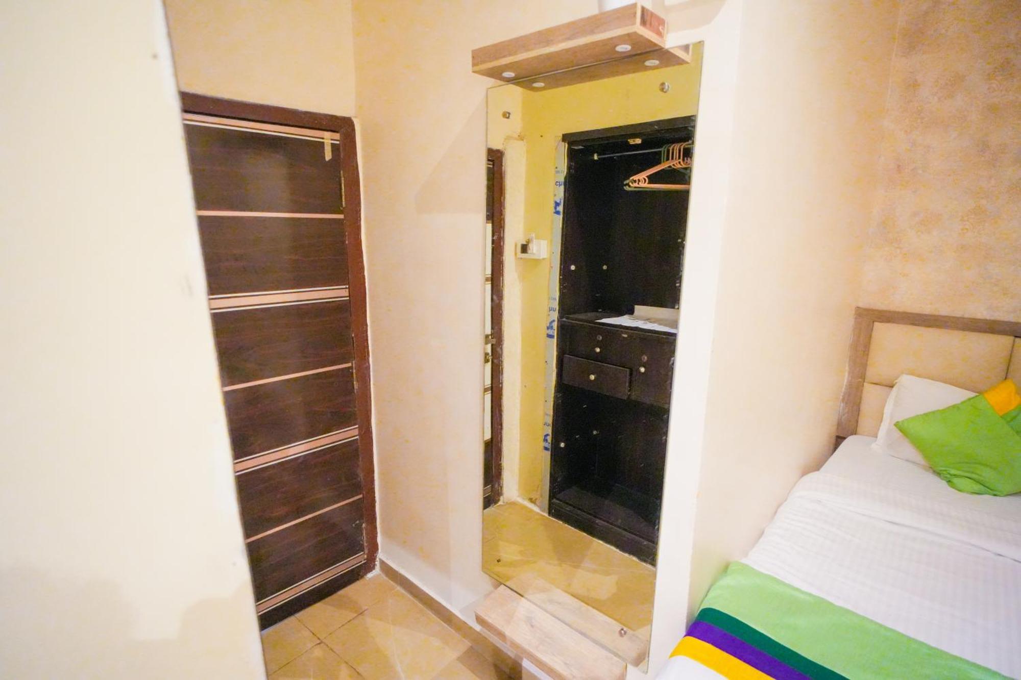 Hotel Skylink Hospitality Mahalaxmi 뭄바이 외부 사진